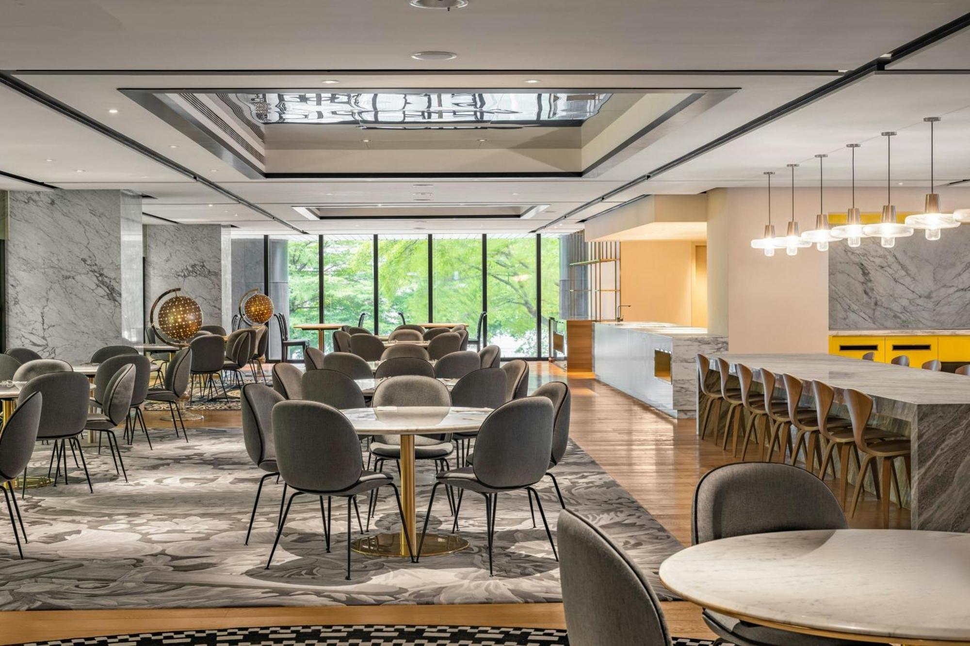 Le Meridien Tchaj-čung Exteriér fotografie The Club at Hong Kong International Airport