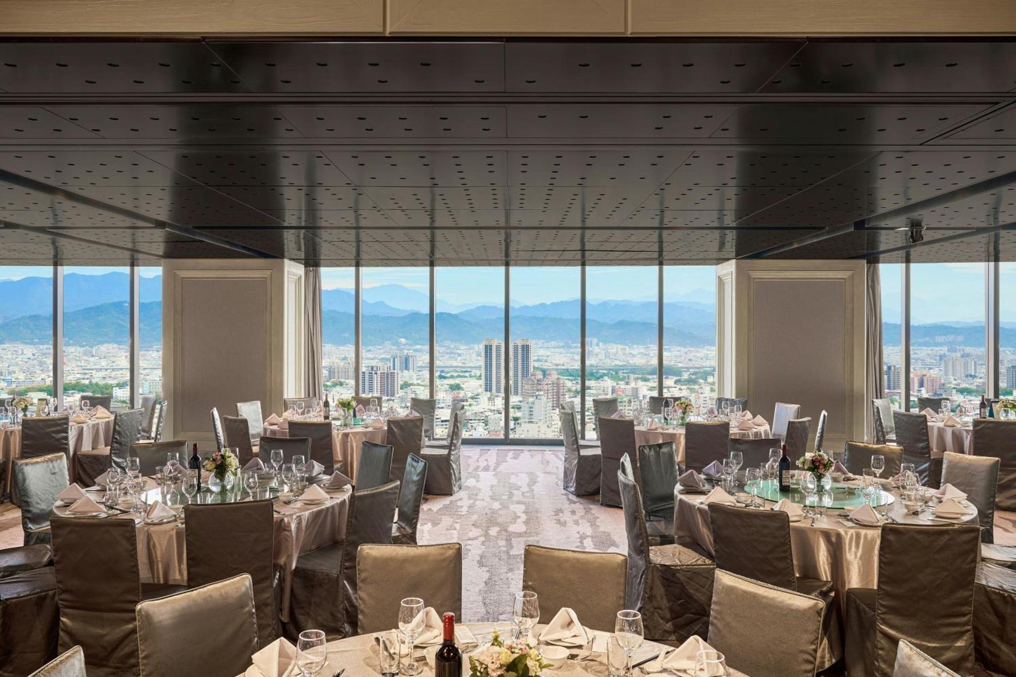 Le Meridien Tchaj-čung Exteriér fotografie The restaurant